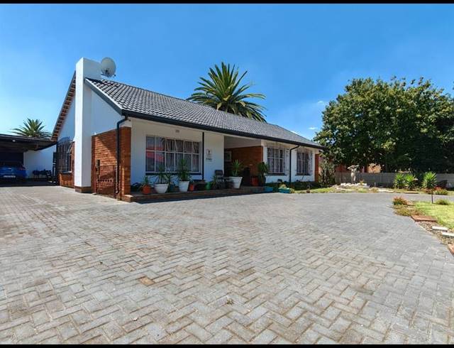 3 BEDROOM HOUSE FOR SALE IN VANDERBIJLPARK SE 6